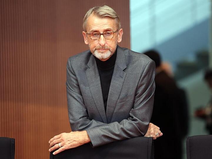 Armin Schuster hatte für schärfere Kontrollen an den Grenzen plädiert.