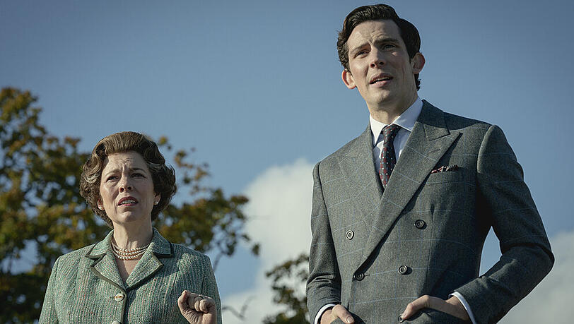 Olivia Colman als Queen und Josh O'Connor als Prinz Charles in "The Crown". Olivia Colman als Queen und Josh O'Connor als Prinz Charles in "The Crown".