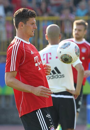 Mario GomezDer FC Bayern in Riva am Gardasse: Sehen Sie hier die ersten Bilder aus dem Trainingslager!