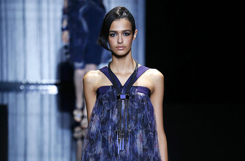 Armanis Kollektion, die er auf der Fashion Week präsentierte, war ganz der Farbe Blau gewidmet.