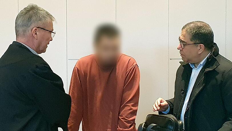 Der Mann gestand die Tötung seiner Vorgesetzten in Krefeld.