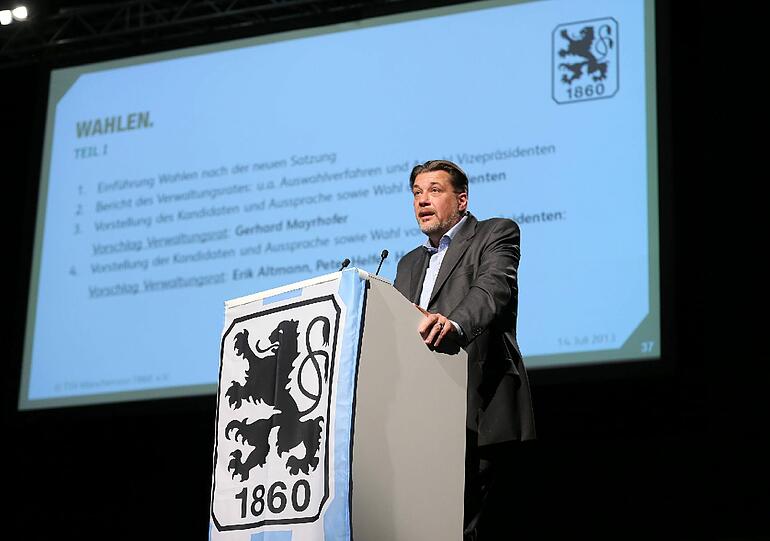 Um kurz nach 15.00 Uhr ist Mayrhofer zum neuen Löwen-Präsidenten gewählt worden.