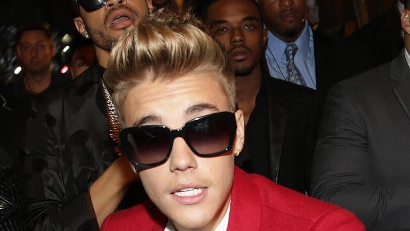 Justin Bieber verwirrt seine Fans Justin Bieber verwirrt seine Fans
