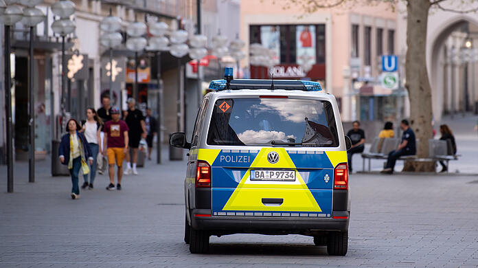 In diesem Jahr hatte die Münchner Polizei bislang mit Corona-Anzeigen viel zu tun: 13.343 Anzeigen gingen wegen Verstößen gegen das Infektionsschutzgesetz bis Ende September raus. (Symbolbild)