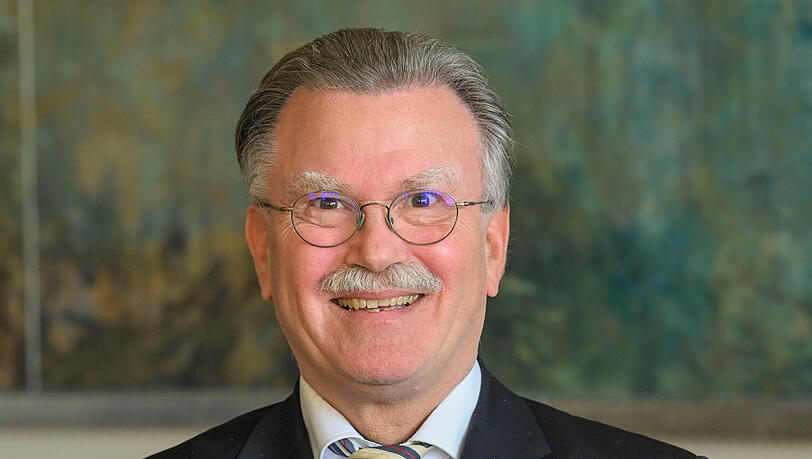 Harald Jatzke mit dem Bundesverdienstorden. Harald Jatzke mit dem Bundesverdienstorden.