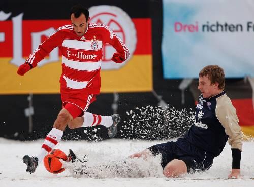 Flotter Schneewalzer in Weismain: Bayerns Neuer Donovan auf dem Weg zum Bamberger Tor.
