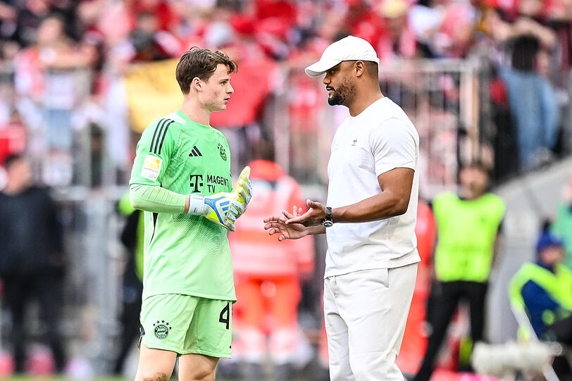 Genießt das Vertrauen von Kompany: Jonas Urbig (l.). Genießt das Vertrauen von Kompany: Jonas Urbig (l.).