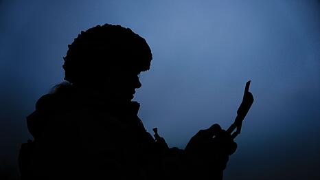 Auch wenn auf politischer Ebene über Frieden für die Ukraine gesprochen wird, gehen am Boden die Kämpfe weiter.