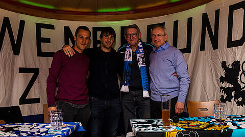 Waren bei den Löwenfreunden Zenting zu Gast: Michi Liendl, Filip Stojkvic, und der zweite Präsident des TSV 1860 München, Hans Sitzberger.