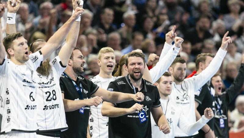 Der THW Kiel hat das Topspiel gegen Hannover-Burgdorf klar mit 32:23 gewonnen. Der THW Kiel hat das Topspiel gegen Hannover-Burgdorf klar mit 32:23 gewonnen.