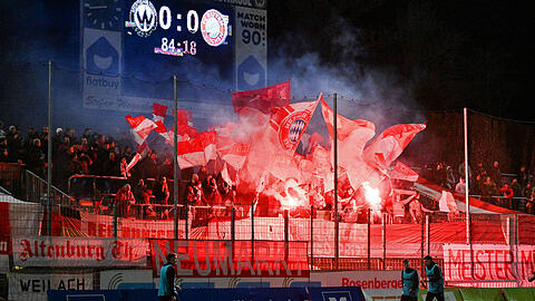 Diese Fan-Aktion d&uuml;rfte den Amateuren des FC Bayern noch teure zu stehen kommen.