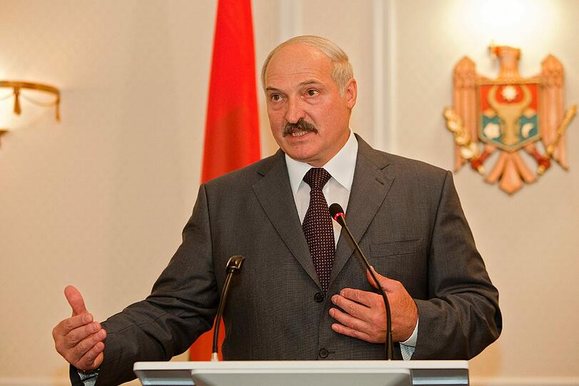 Laut Präsident Aljaksandr Lukaschenka enthalten weißrussische Würste kein Toilettenpapier (Symbolbild)