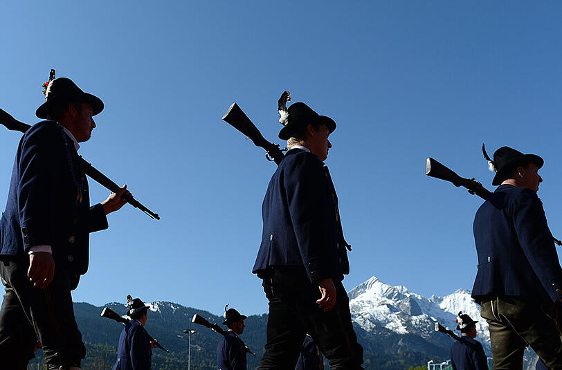 Die Bilder vom Patronatstag der bayerischen Gebirgsschützen in Garmisch-Partenkirchen.