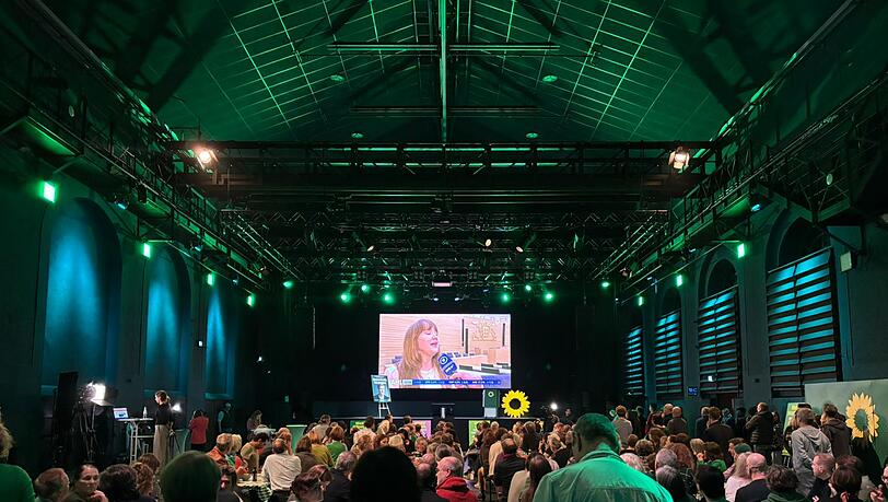 Die Wahlparty der Gr&uuml;nen in der Muffathalle.