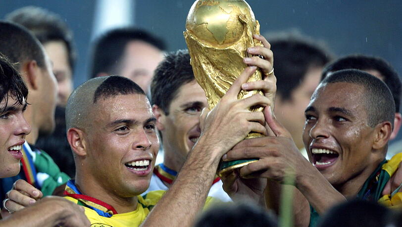 Mit acht Toren WM-Schützenkönig: Ronaldo Mit acht Toren WM-Schützenkönig: Ronaldo