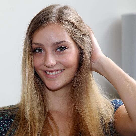 Alexandra Käser: Sie ist unter dem Top 30 der zahlreichen Bewerberinnen. Wird Alexandra die "Schöne Münchnerin 2011"?
