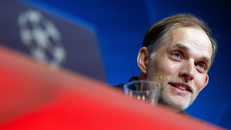 Trainer Thomas Tuchel von München nimmt nach dem Spiel an einer Pressekonferenz teil.