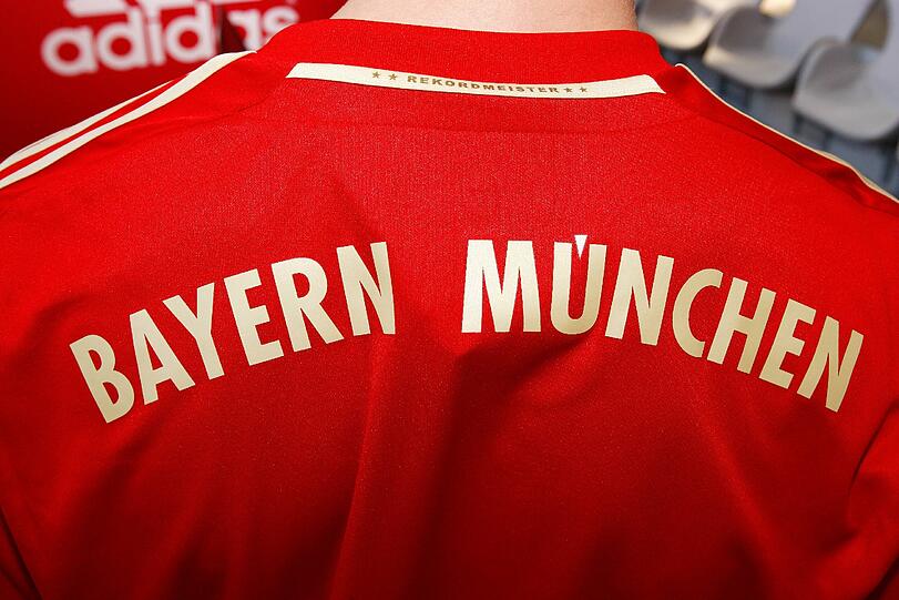 Bislang ist noch keinem Verein ein Start mit acht Erfolgen gelungen. &bdquo;Der achte Sieg wäre ein Traum&ldquo;, erklärte Präsident Uli Hoeneß vor dem Auswärtsspiel der Münchner an
diesem Samstag beim Aufsteiger Fortuna Düsseldorf.