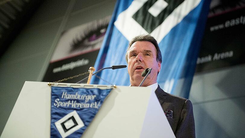 Heribert Bruchhagen wehrt sich gegen die Vorwürfe der HSV sei ein Chaos-Klub.