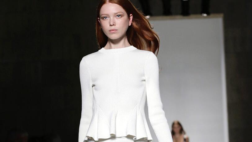 Victoria Beckham findet nicht, dass ihre Models zu dünn sind. Victoria Beckham findet nicht, dass ihre Models zu dünn sind.