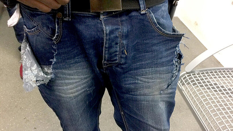 Polizei erteilt dem Mann einen Platzverweis (Symbolbild).