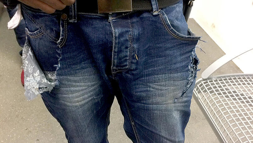 Polizei erteilt dem Mann einen Platzverweis (Symbolbild). Polizei erteilt dem Mann einen Platzverweis (Symbolbild).
