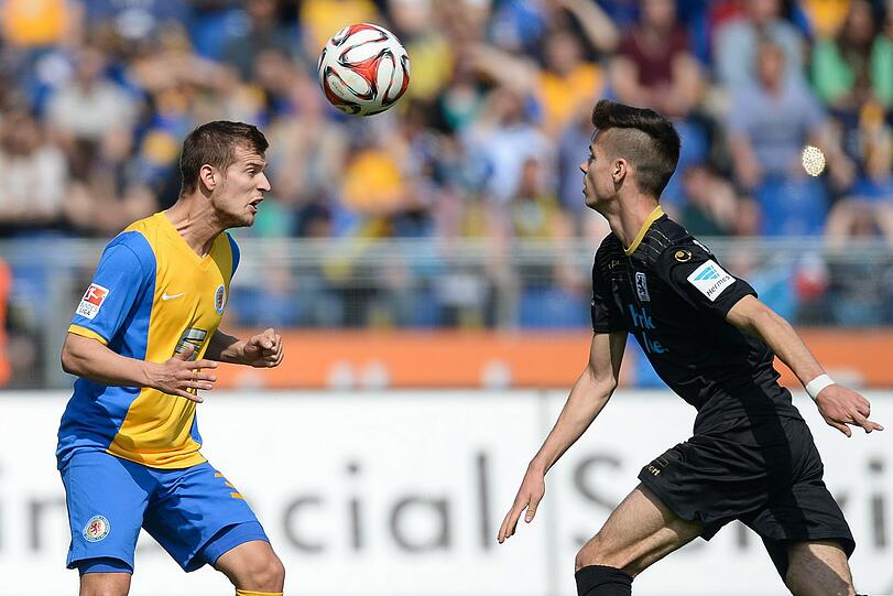 Julian Weigl &ndash; Note 5.

Unter der Woche wurde über ein Interesse von Borussia Dortmund spekuliert. Ein Bewerbungsschreiben sieht anders aus.