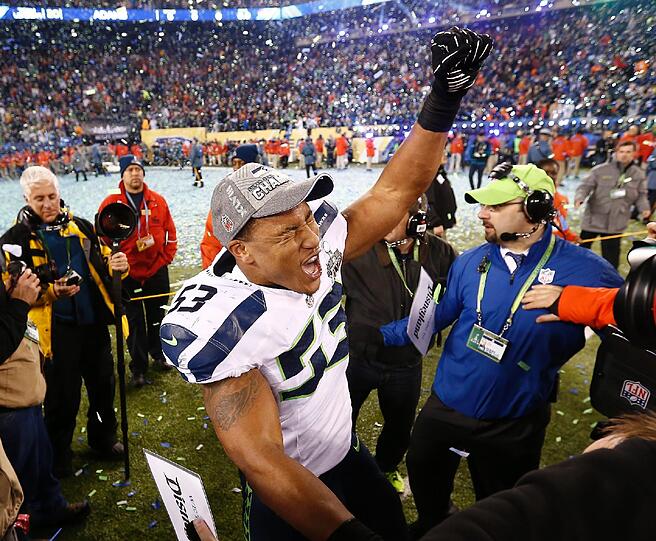 Nach dem Sieg gab es für die Seahawks kein Halten mehr. Die Bilder von der Siegerehrung.