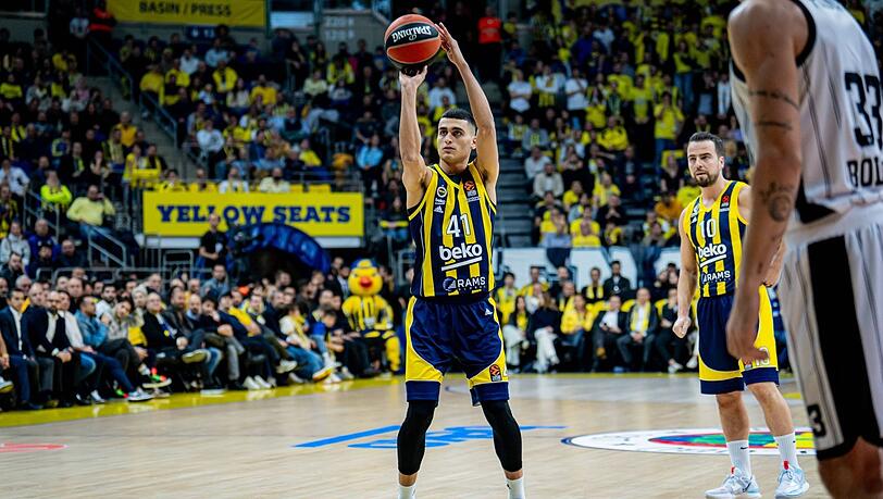 Yam Madar spielt künftig für den FC Bayern Basketball. Yam Madar spielt künftig für den FC Bayern Basketball.