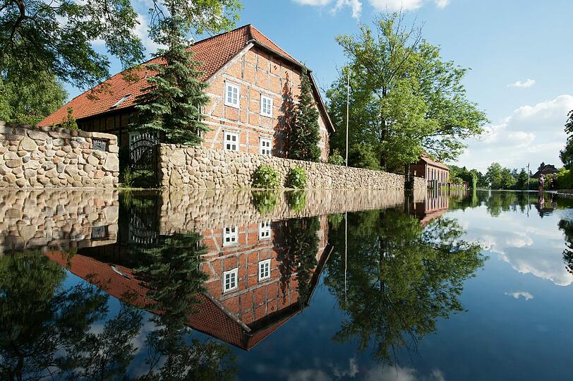 Aktuelle Flutbilder: Vor allem in Norddeutschland bleibt die Lage angespannt.