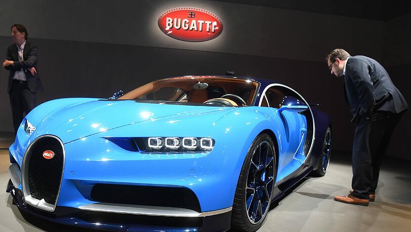 Der Bugatti Chiron leistet sagenhafte 1500 PS und 1600 Nm Drehmoment. Der Bugatti Chiron leistet sagenhafte 1500 PS und 1600 Nm Drehmoment.