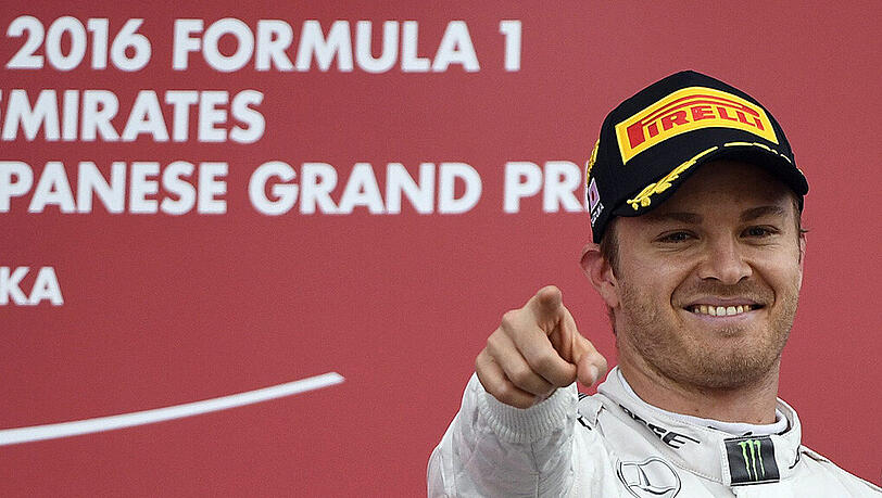 Die Liebe lässt ihn lächeln: Nico Rosberg. Die Liebe lässt ihn lächeln: Nico Rosberg.