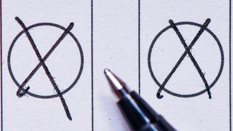 Sie haben zwei Stimmen: Zumindest für Kommunalwahlen wollen die Integrationsbeiräte ein Wahlrecht für dauerhaft in Deutschland lebende Ausländer.