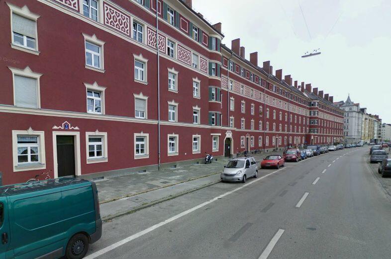 Die Welfenstraße wird frisch hergerichtet.