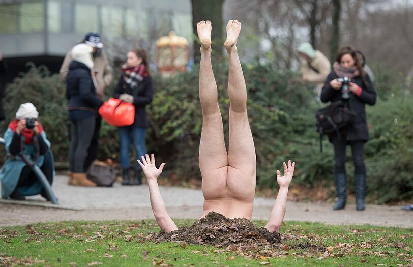 Freude, Trauer, Schmerz und Stille: Weitere Motive des Jahres 2015, die uns zum Teil für lange Zeit in Erinnerung bleiben werden.
