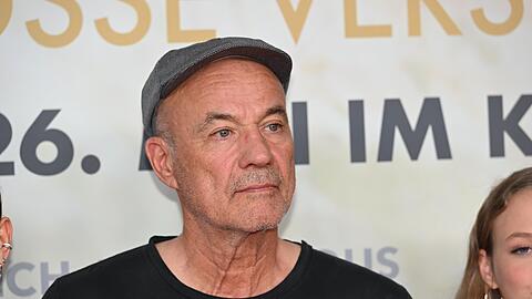 Der Schauspieler Heiner Lauterbach zeigt sich bei der Premiere eines Films im Mathäser Filmpalast.