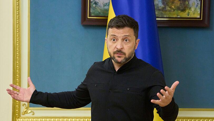 Selenskyj sieht Anzeichen, dass Russland eine neue Offensive vorbereitet. (Archivbild)