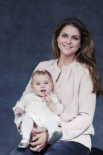 Happy Birthday, Leonore! Die kleine Schweden-Prinzessin feiert ihren ersten Geburtstag.