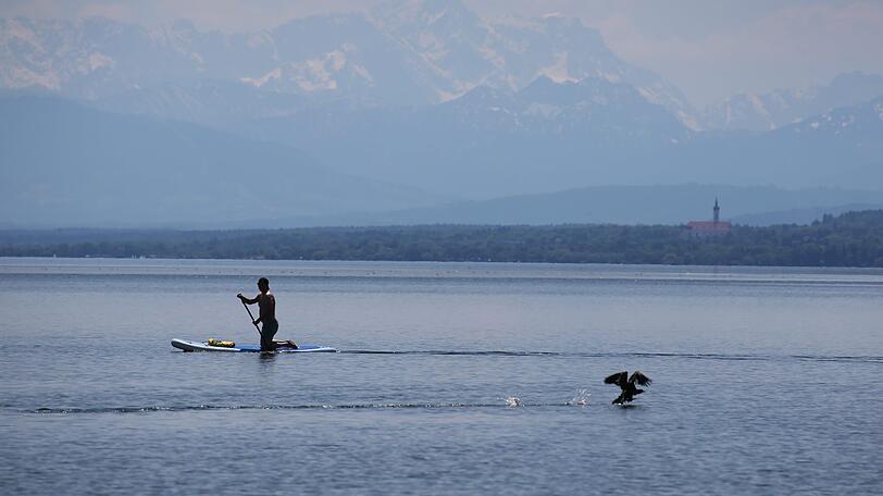 Ein 15-Jähriger musste von einem Paddelausflug im Ammersee gerettet werden. (Symbolbild)