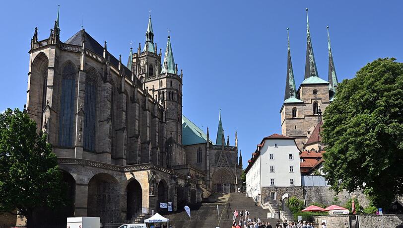 Ein Wahrzeichen von Erfurt ist der Dom. (Archivbild) Ein Wahrzeichen von Erfurt ist der Dom. (Archivbild)
