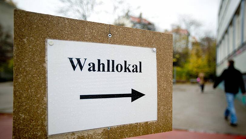 Darf der Bürger künftig öfter mitreden? In Bayern und im Bund wird über mehr Volksbegehren debattiert. Darf der Bürger künftig öfter mitreden? In Bayern und im Bund wird über mehr Volksbegehren debattiert.