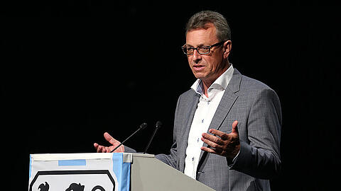 Der neue Interims-Boss bei den Löwen: Sigi Schneider.