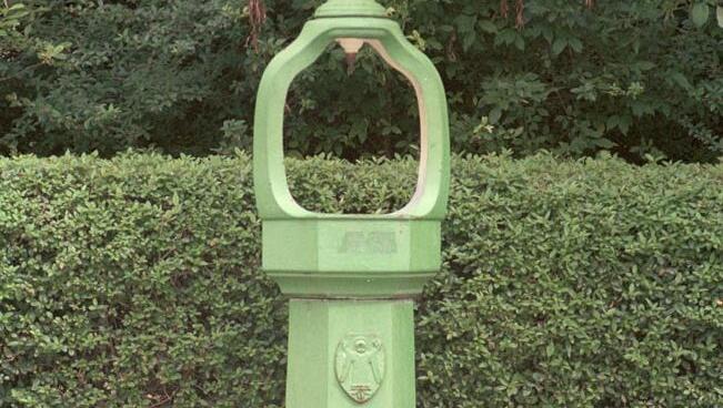 Nur wenige Münchner Trinkwasserbrunnen sind in öffentlicher Hand. So zum Beispiel dieser hier in der Nockherstraße, also von der Ohlmüllerstraße in Richtung "Lohe". Nur wenige Münchner Trinkwasserbrunnen sind in öffentlicher Hand. So zum Beispiel dieser hier in der Nockherstraße, also von der Ohlmüllerstraße in Richtung "Lohe".