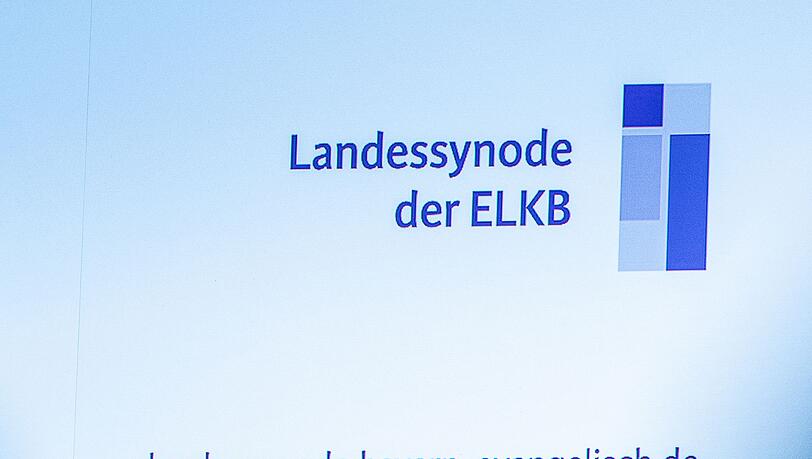 Mehr als 100 Menschen geh&ouml;ren der bayerischen Landessynode an. (Symbolbild)