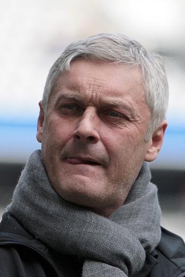 Warm anziehen musste sich Armin Veh an diesem Nachmittag in der Allianz Arena.