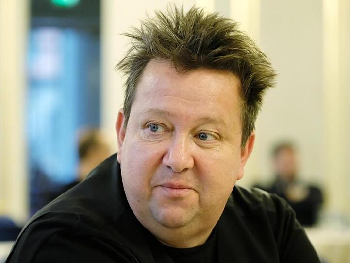 Sebastian Krumbiegel verpackt seine derzeitige Kernbotschaft musikalisch.