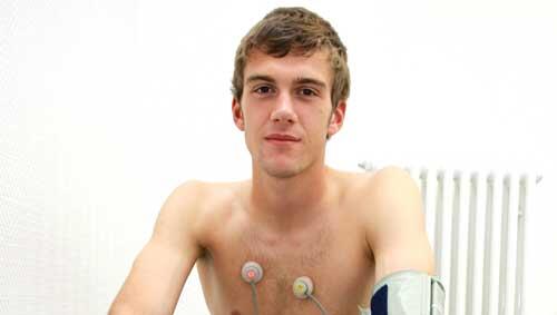 Stefan Bell beim Medizin-Check Stefan Bell beim Medizin-Check