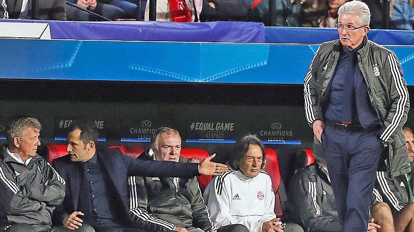Auf Abschiedstournee - und nicht bereit zu Kompromissen: "Ich mache das, was ich für richtig halte", sagt Heynckes (r.).