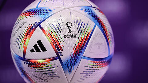 Der Spielball für die WM 2022. Auch in der Dritten Liga wird mit ihm gespielt.