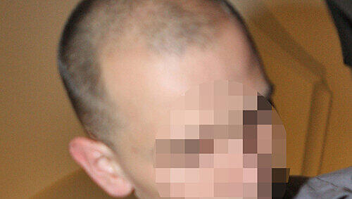 Wollte mildere Strafe: Kinderschänder Dariusz K. (19) zog seinen Antrag dann doch zurück. Wollte mildere Strafe: Kinderschänder Dariusz K. (19) zog seinen Antrag dann doch zurück.